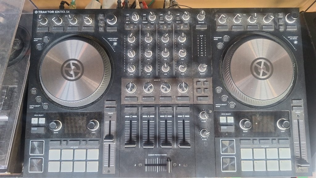 Traktor Kontrol S4 MK3, Ophalen, Gebruikt