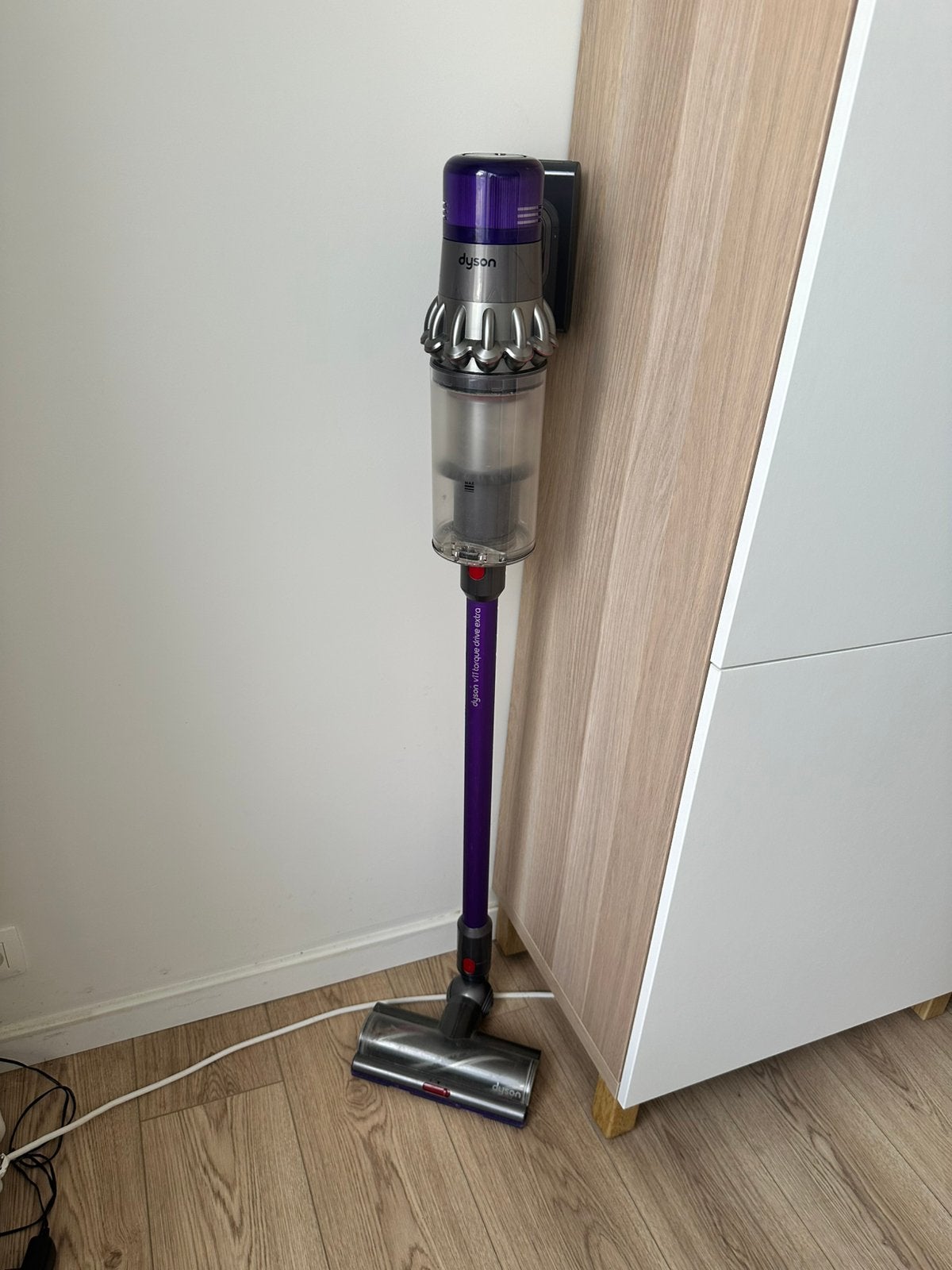 Dyson V11 extra, Enlèvement, Comme neuf, Dyson