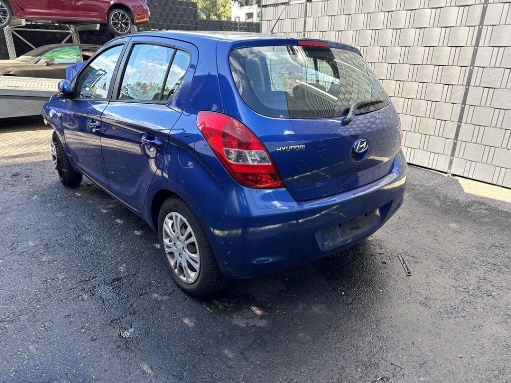 PARE-CHOCS ARRIÈRE Hyundai i20 (|866101J000|866104P000|), Hyundai Motor Deutschland GmbH, Arrière, Pare-chocs, Kaiserleipromenade 5
63067  Offenbach am Main, DE