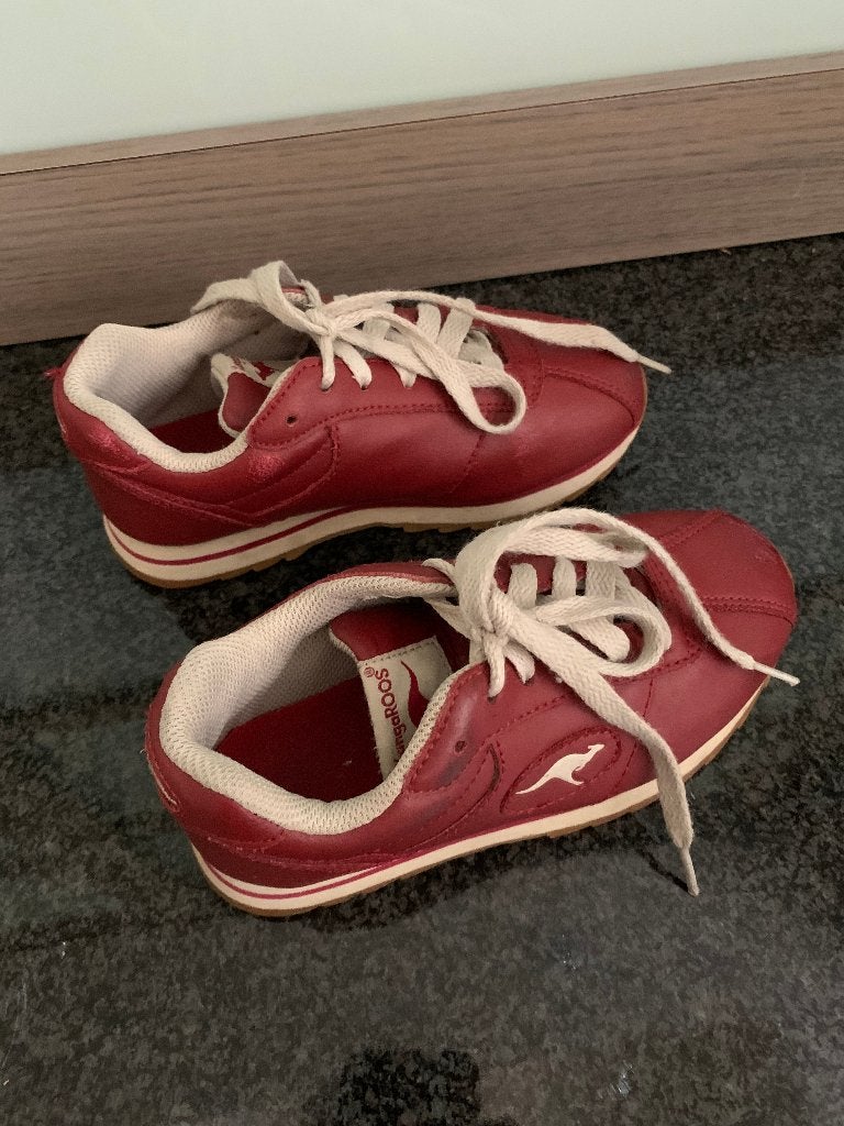 sneakers wijnrood KangaRoos Max m30, Gebruikt, Jongen of Meisje, Schoenen, Ophalen of Verzenden