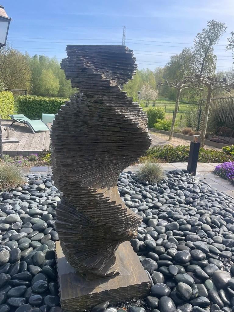 caractéristique de l'eau, Enlèvement, Utilisé, Béton, Fontaine