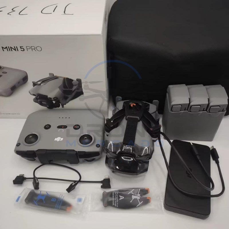 DJI Mini 5 Pro Fly More Combo 95%, TV, Hi-fi & Vidéo, Drones, Utilisé, Drone avec caméra, Qualité supérieure, DJI, Moins de 250 g