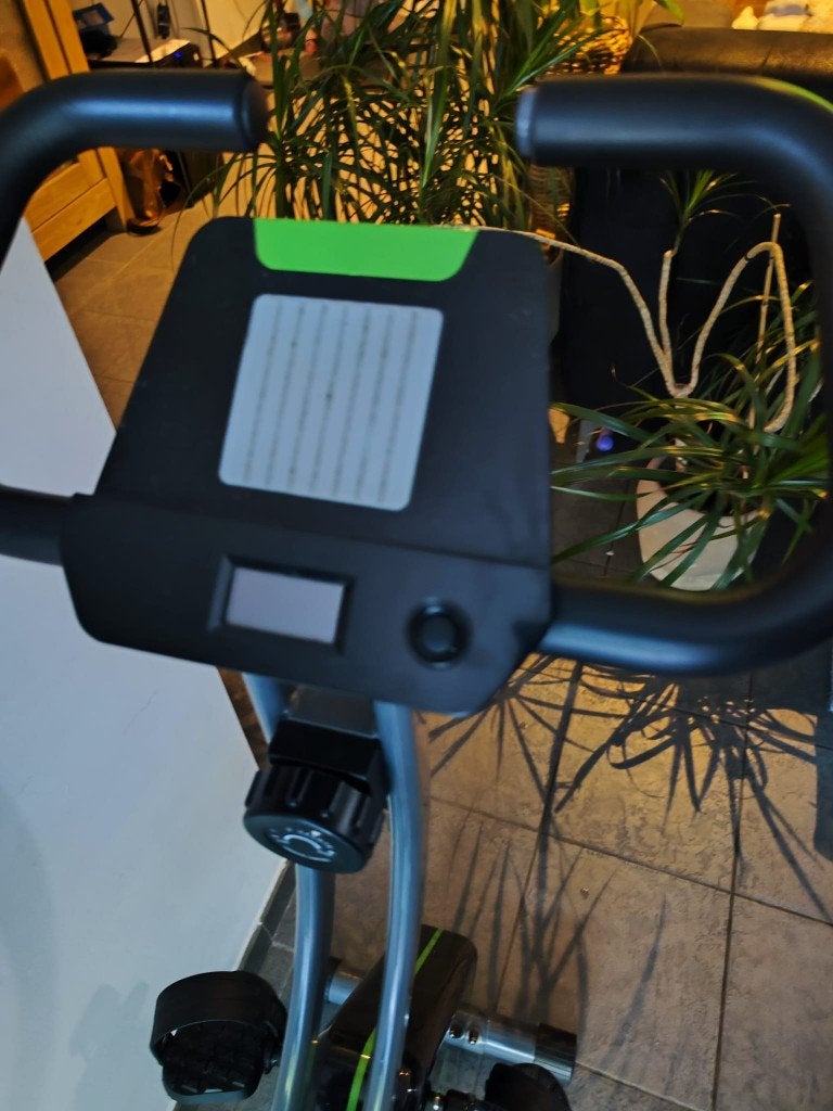 TUNTURI Cardio Fit opvouwbare hometrainer met rugleuning, Sport en Fitness, Fitnessapparatuur, Ophalen, Gebruikt, Overige materialen