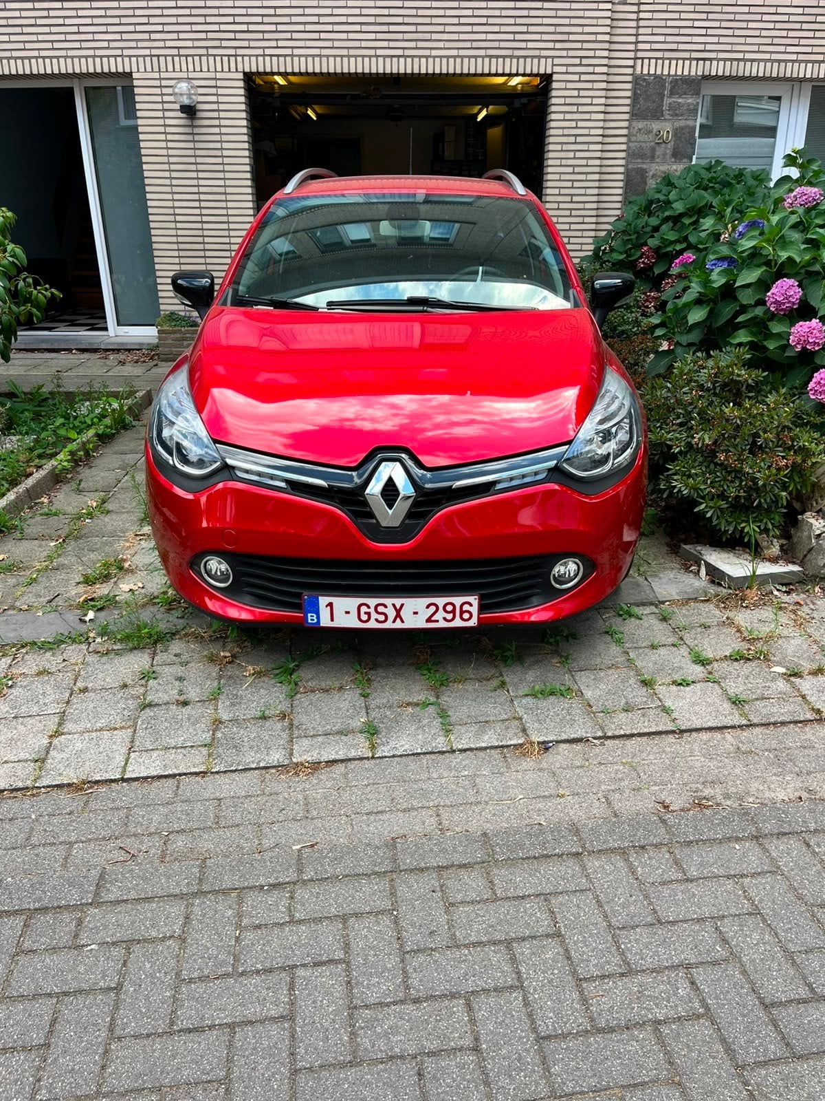 Renault Clio Grandtour 0.9 TCe 90pk 11500km!, Auto's, Voorwielaandrijving, Euro 5, Multifunctioneel stuurwiel, Zwart