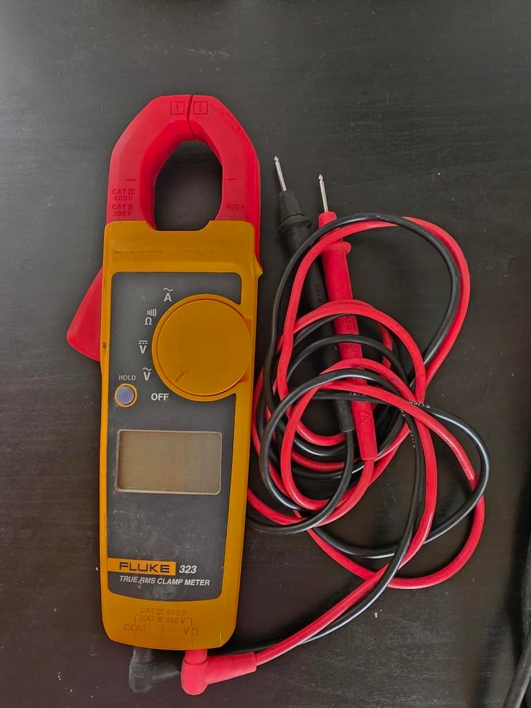 Fluke 323 True RMS-stroomtang, Doe-het-zelf en Bouw, Meetapparatuur, Ophalen of Verzenden