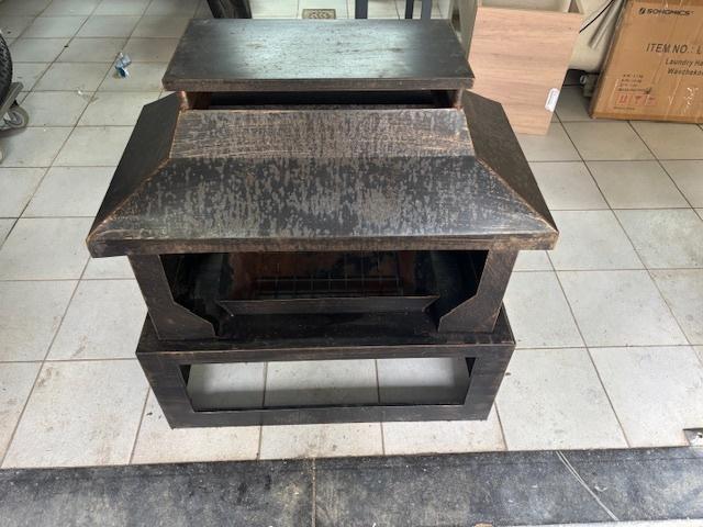 Foyer extérieur pour barbecue avec couvercle, Enlèvement, Utilisé