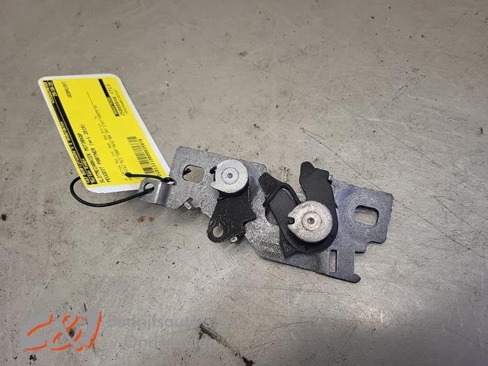 Mécanique de verrouillage capot d'un Peugeot Partner, Autos : Pièces & Accessoires, -, 3 mois de garantie, Utilisé, -