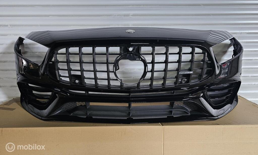Mercedes A45 AMG Voorbumper W177 EARODYNAMICA A1778800106, Utilisé