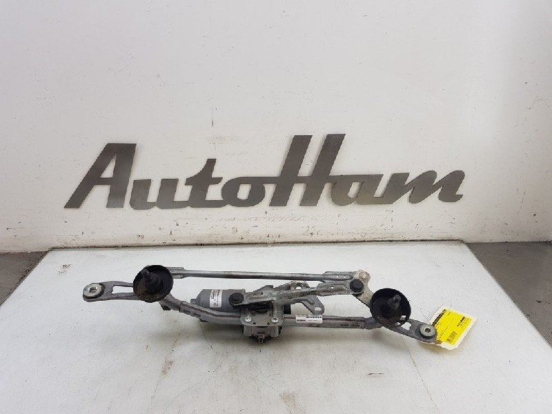 RUITENWISSER MECH + MOTOR Nissan Pulsar (C13) (01-2013/-), Robert Bosch AG, Gebruikt, Robert-Bosch-Allee 1
74232  Abstatt, DE