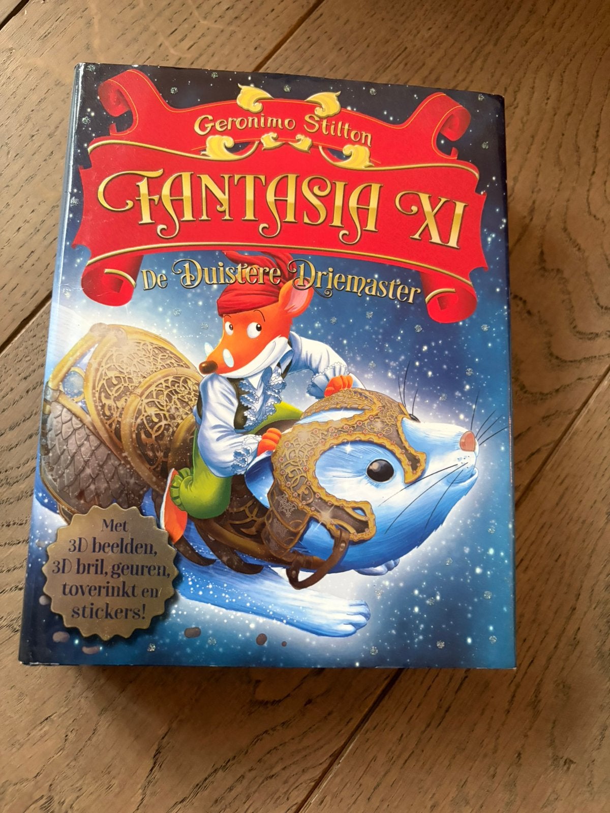 Geronimo Stilton - Fantasia XI - De duistere driemaster, Ophalen of Verzenden, Zo goed als nieuw, Fictie algemeen