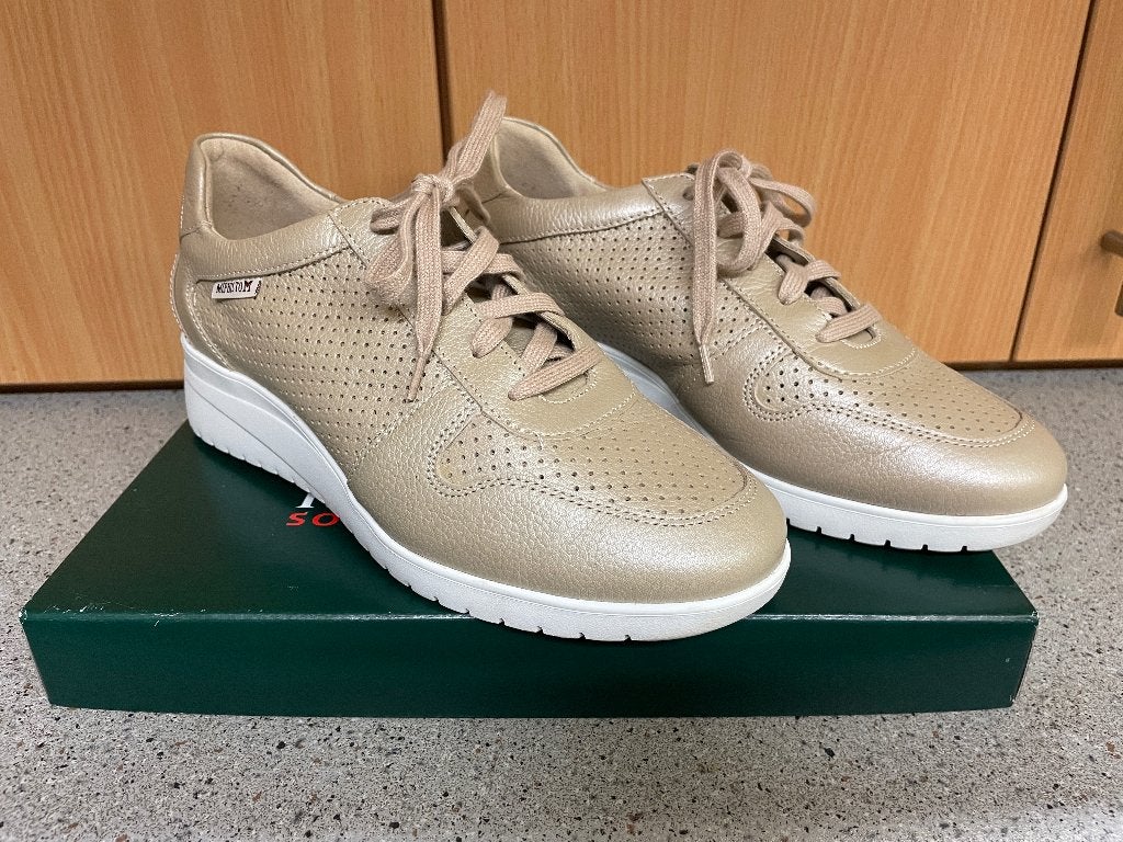 Mephisto soft-air sneaker isa perf maat 5, Mephisto, Beige, Ophalen of Verzenden, Zo goed als nieuw
