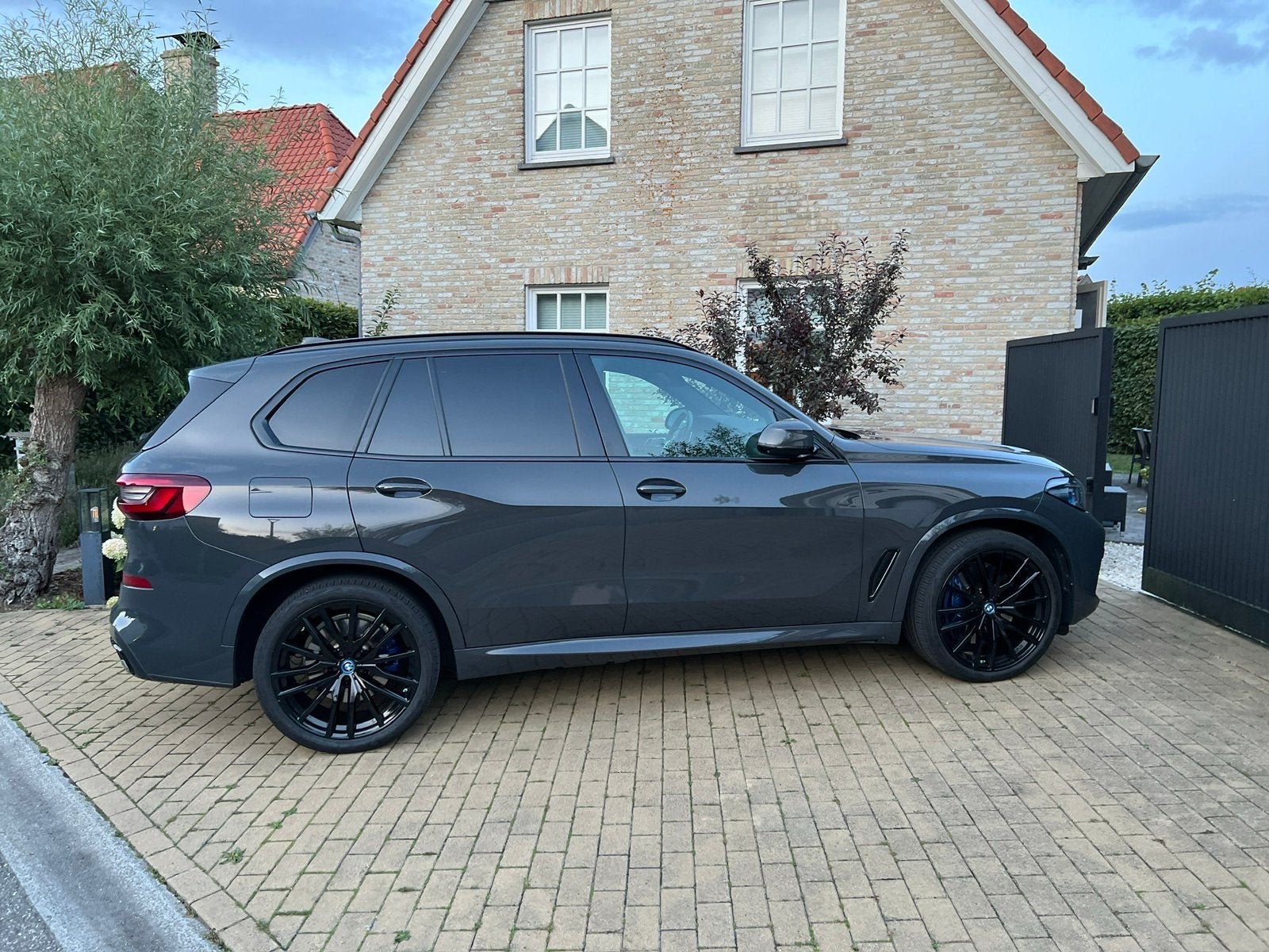 BMW X5 45e xDrive M Pakket Pano Laser ACC 360 Camera, Autos, Cuir, Argent ou Gris, Achat, 27 g/km