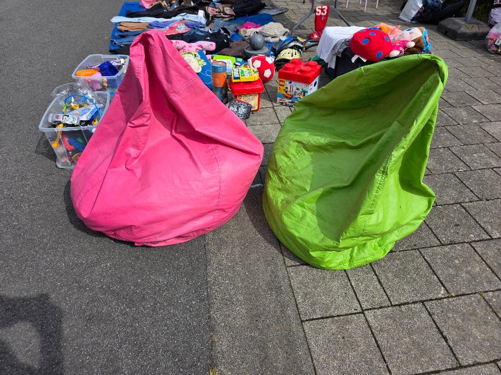 poufs enfants 2 pour 20 EUR, Interieur et exterieur, Comme neuf, Synthétique, Enlèvement