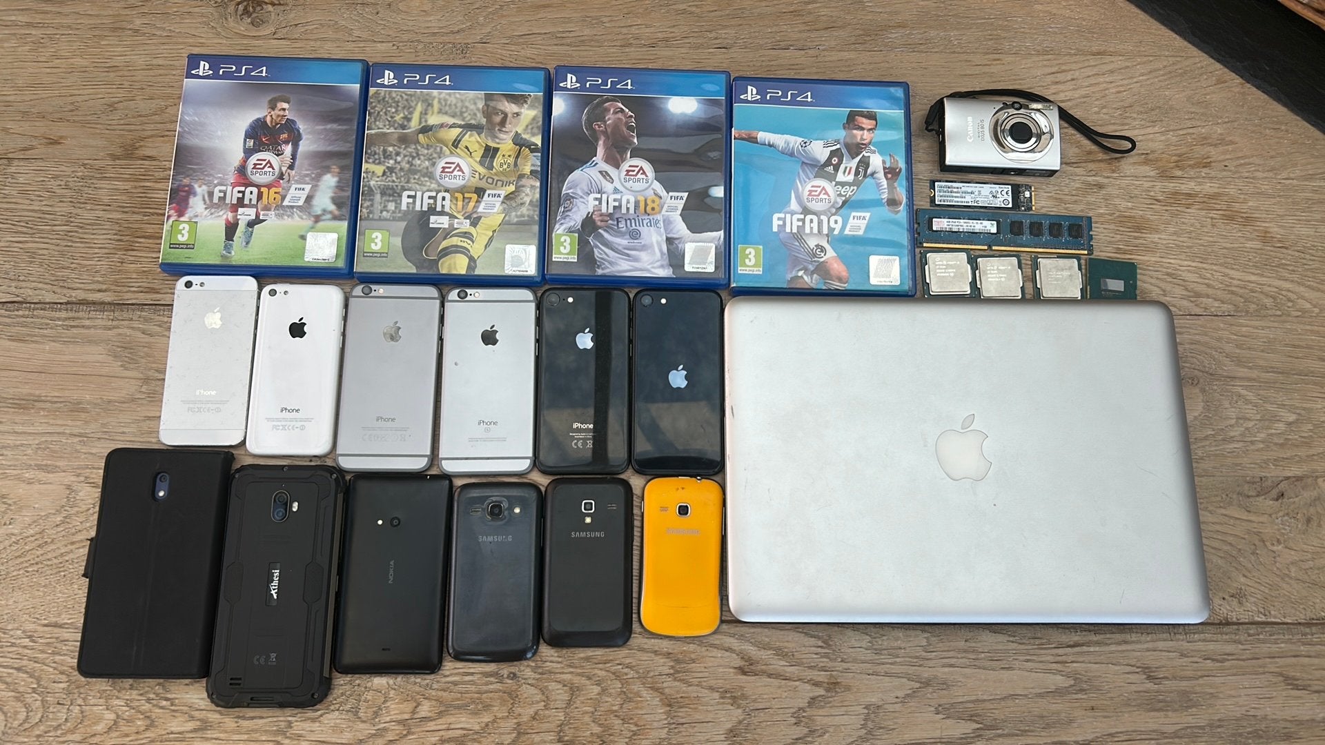Tech lot, Ophalen, Zo goed als nieuw