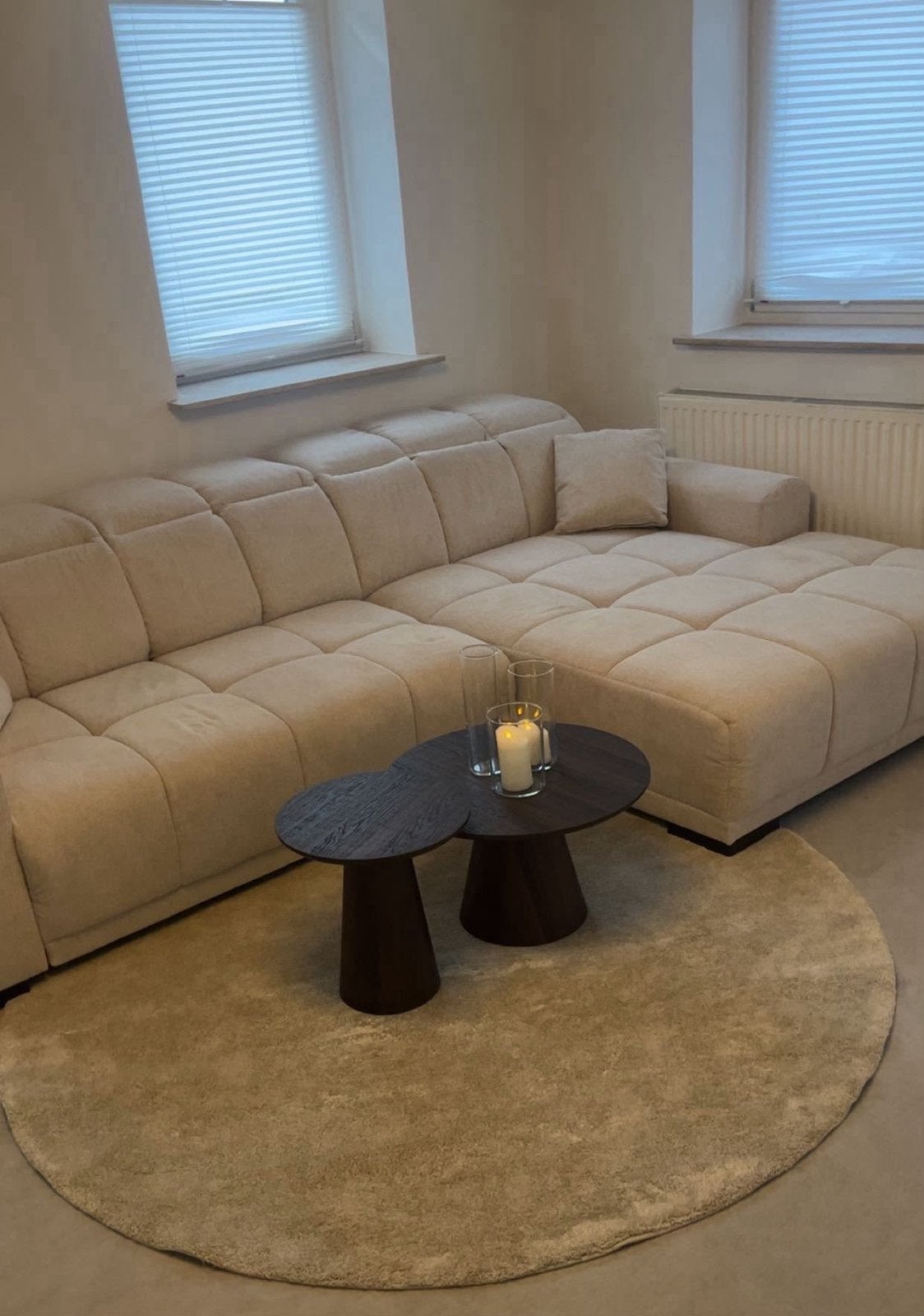 Ronde eettafel, bijpassende salontafel en 4 stoelen, Ophalen, Zo goed als nieuw