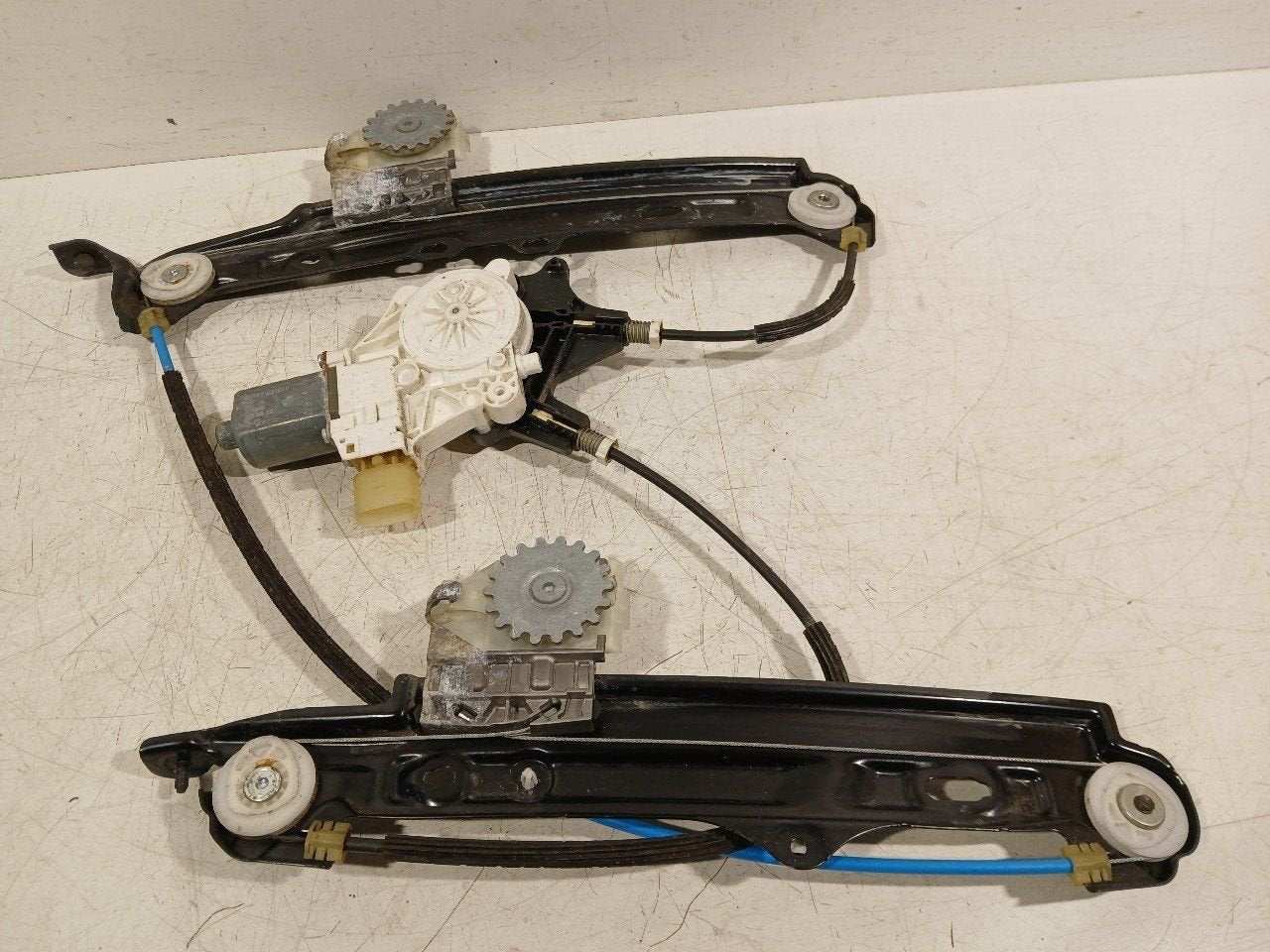 Raammechaniek elektrisch links achter BMW 4 serie, Onderdelen@venauto.nl, Van der Ven Autorecycling B.V., Gebruikt, Ettenseweg 76, 4706 PB Roosendaal, The Netherlands