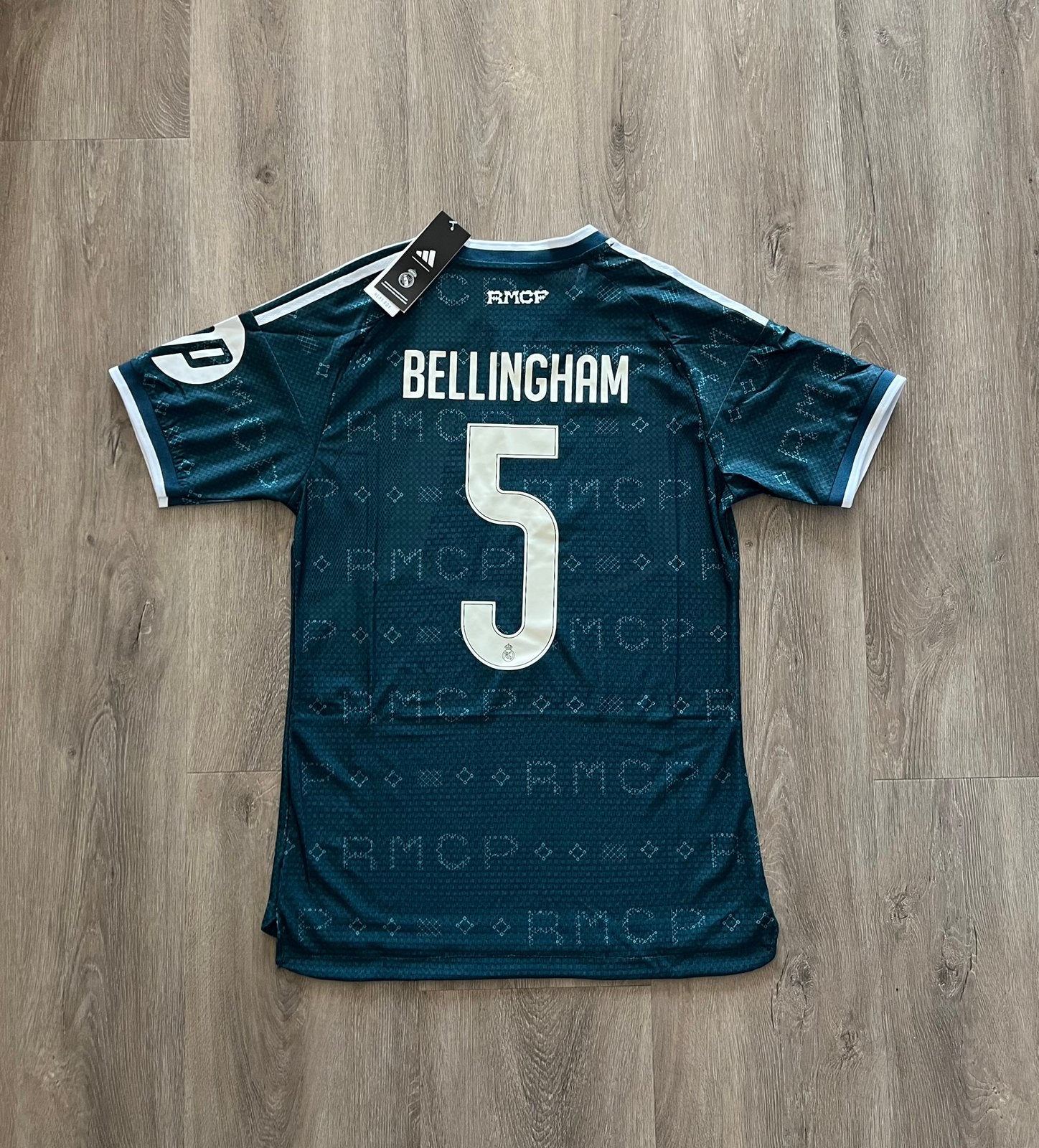 Real Madrid Bellingham #5 2026/27 Uitshirt M *NIEUW*, Maat M, Ophalen of Verzenden, Nieuw, Shirt