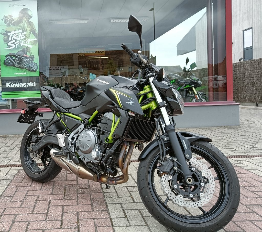 KAWASAKI Z650, Motoren, Motoren | Kawasaki, 2 cilinders, Meer dan 35 kW, Handgeschakeld, Naked bike