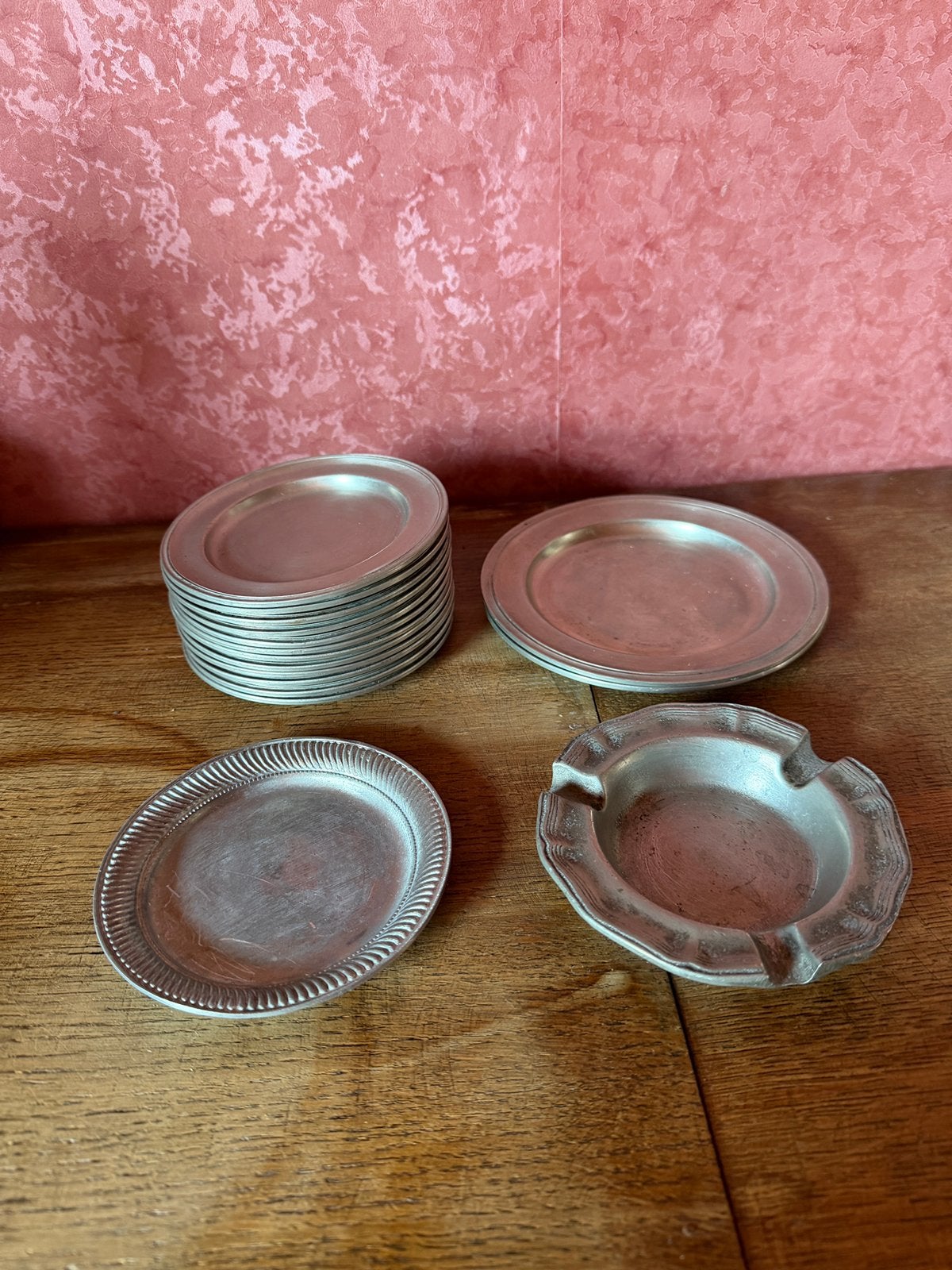 Lot de sous-verres et cendrier en etain, Huis en Inrichting, Woonaccessoires | Onderzetters, Ophalen, Gebruikt