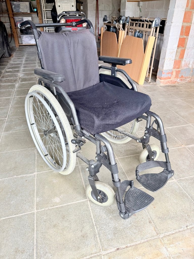Fauteuil roulant Ottobock, Enlèvement, Pliant, Utilisé, Fauteuil roulant manuel