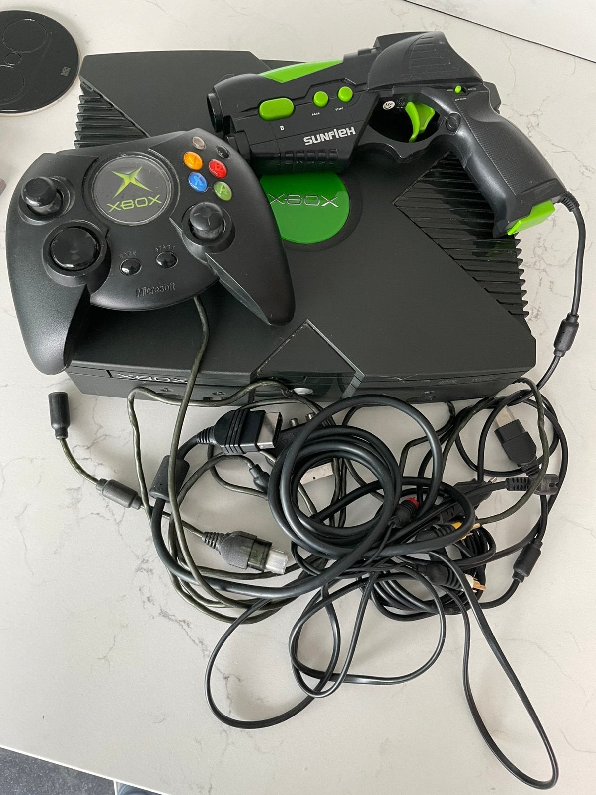 Originele XBox met pistool en 4 spellen, Games en Spelcomputers, Spelcomputers | Xbox Original, Ophalen of Verzenden, Zo goed als nieuw