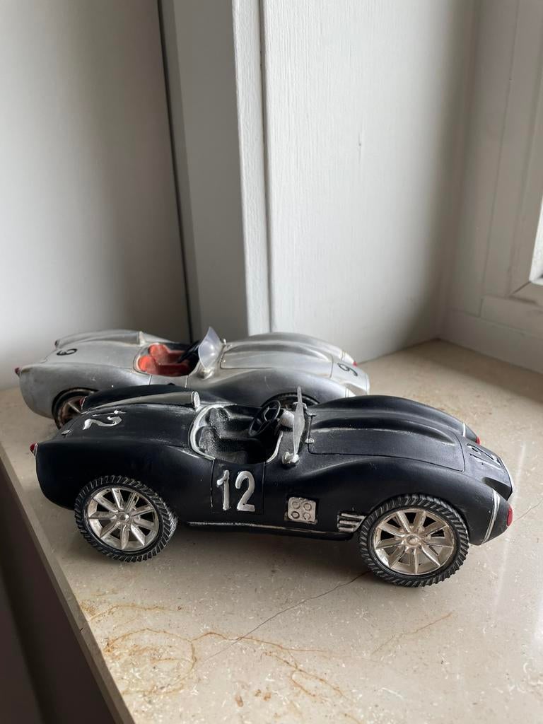 2 decoratieve oldtimers, Ophalen, Zo goed als nieuw