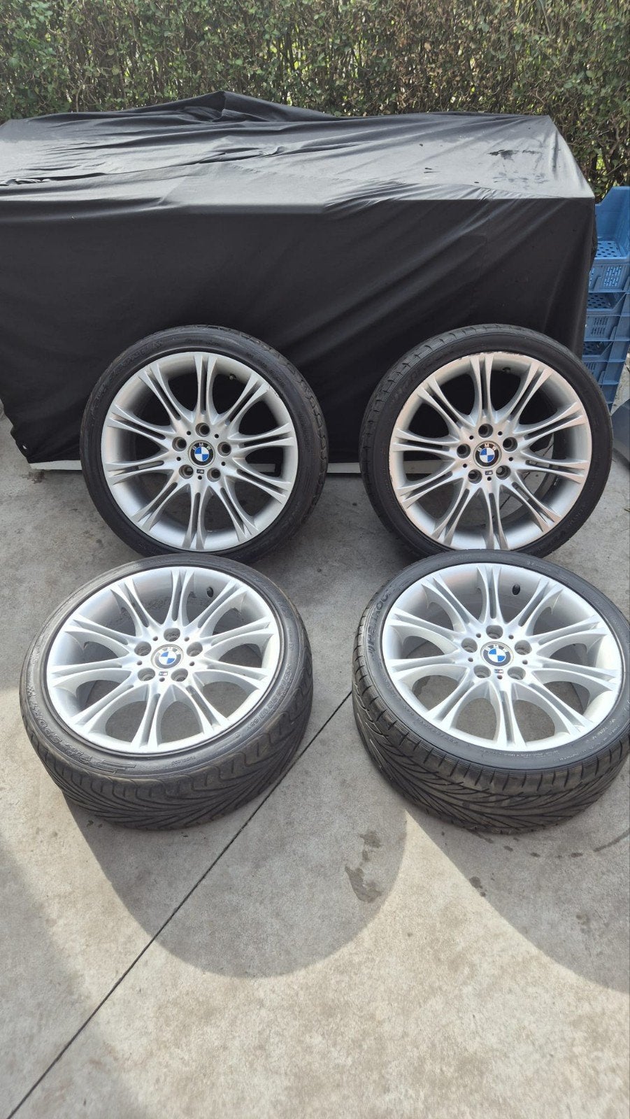 Jantes BMW Pack M 18 pouces + pneus, Autos : Pièces & Accessoires, Pneus & Jantes, Pneu(s), 18 pouces, Enlèvement