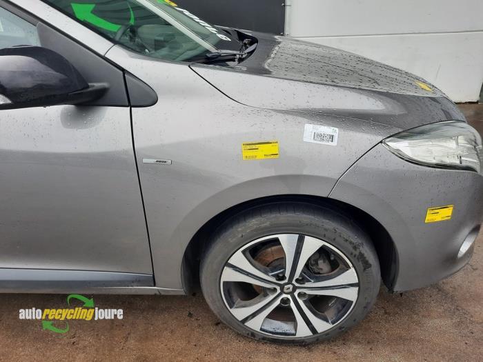 Aile avant droite d'un Renault Megane (TEKNG), Autos : Pièces & Accessoires, Carrosserie & Tôlerie, Renault, Utilisé, 3 mois de garantie