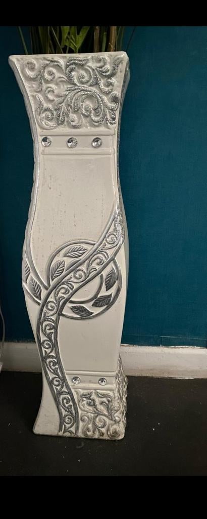 Vase décoratif, Enlèvement