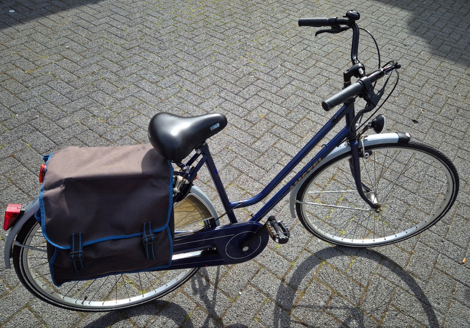 Damesfiets in zeer mooie staat, Fietsen en Brommers, Ophalen, Zo goed als nieuw