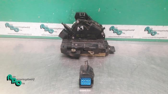 Serrure portière mécanique 4portes avant gauche d'un Ford, -, 3 mois de garantie, -, -