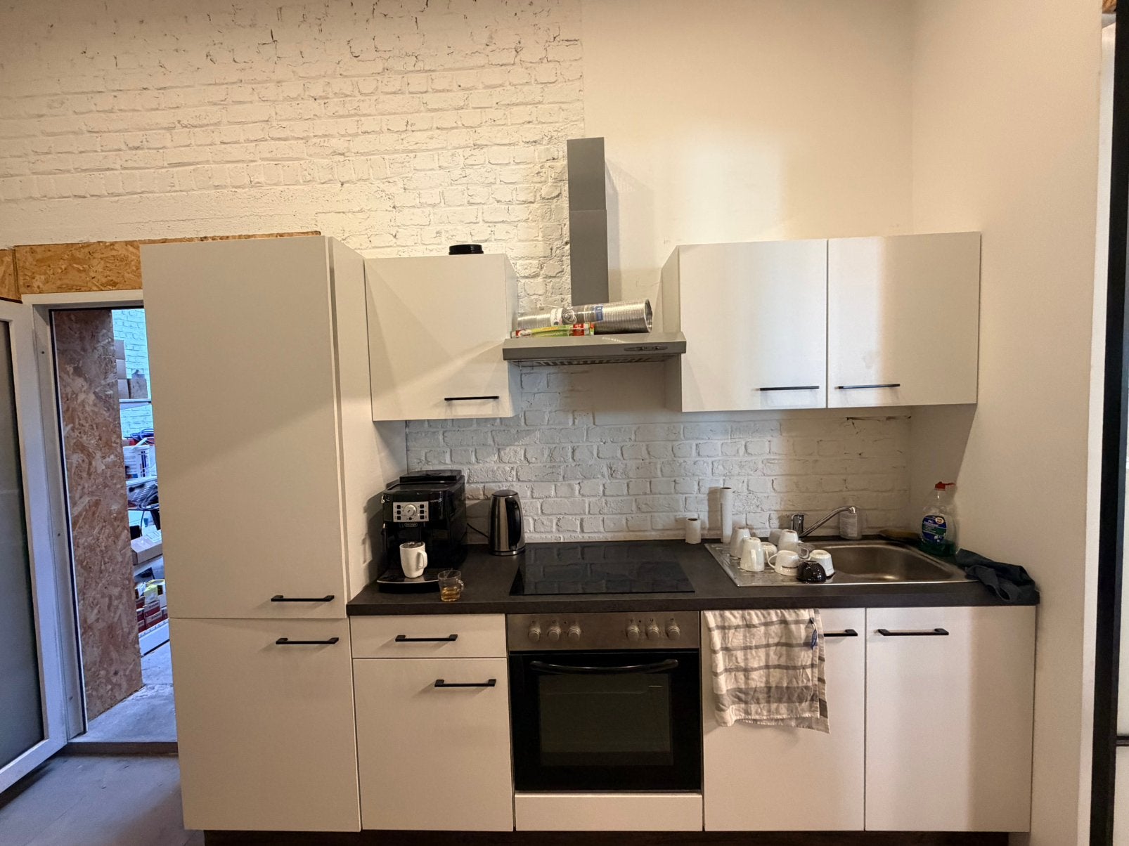 Cuisine équipée moderne à vendre, en très bon état., Maison & Meubles, Cuisine | Cuisines complètes, Comme neuf, Cuisine à mur double