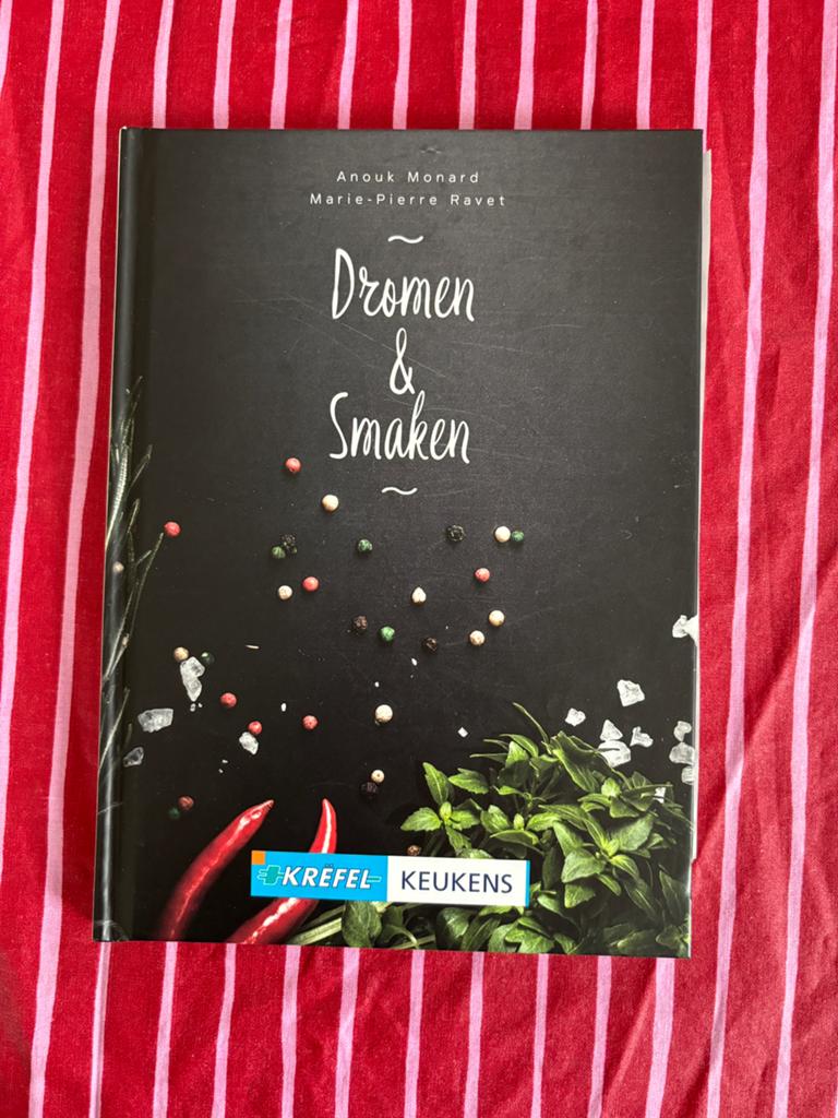 Kookboek “Dromen & Smaken”, Ophalen of Verzenden, Gelezen, Nederland en België, Tapas, Hapjes en Dim Sum