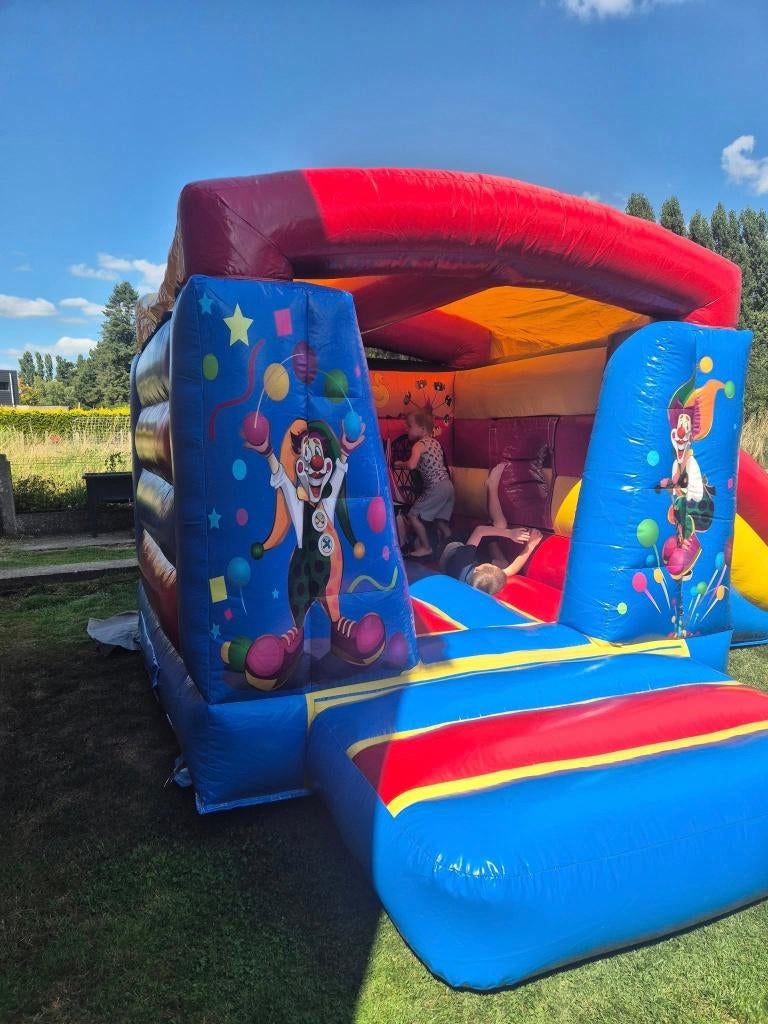 LOCATION: Château gonflable Clown 3, Ophalen, Gebruikt