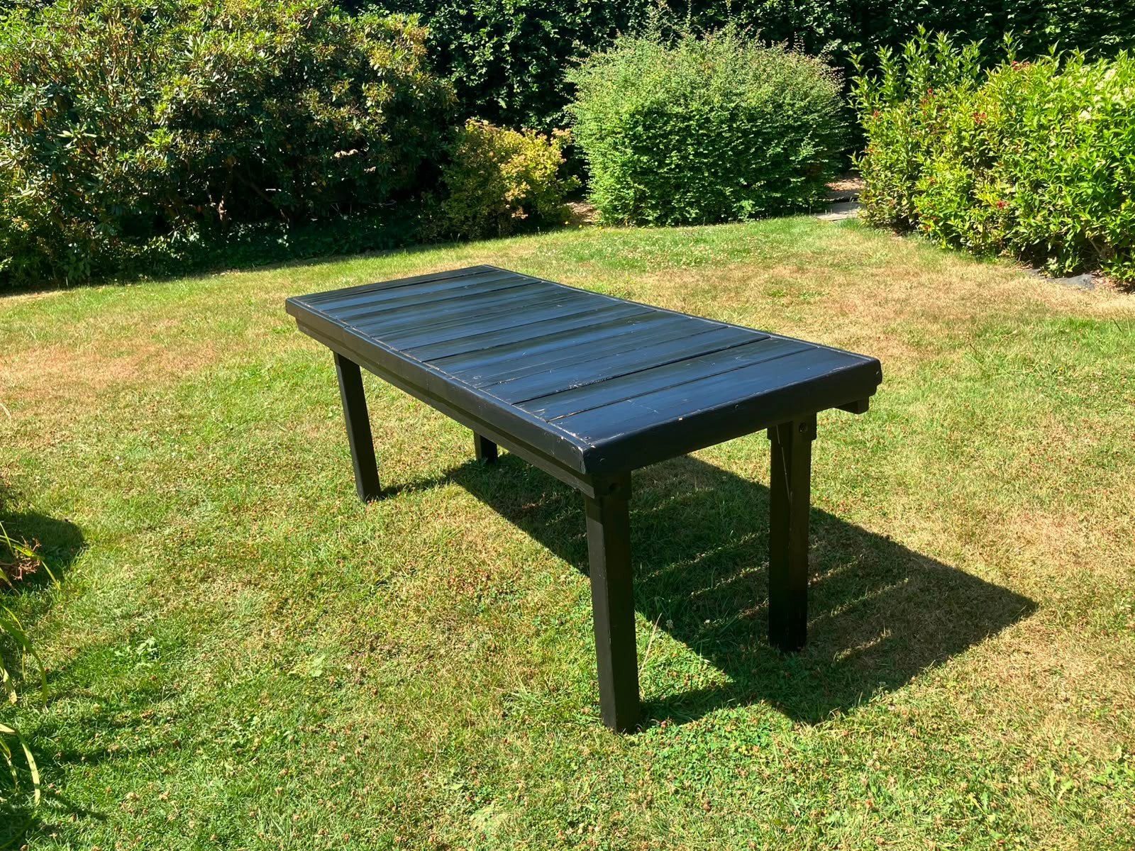 table noire en bois, Enlèvement, Bois