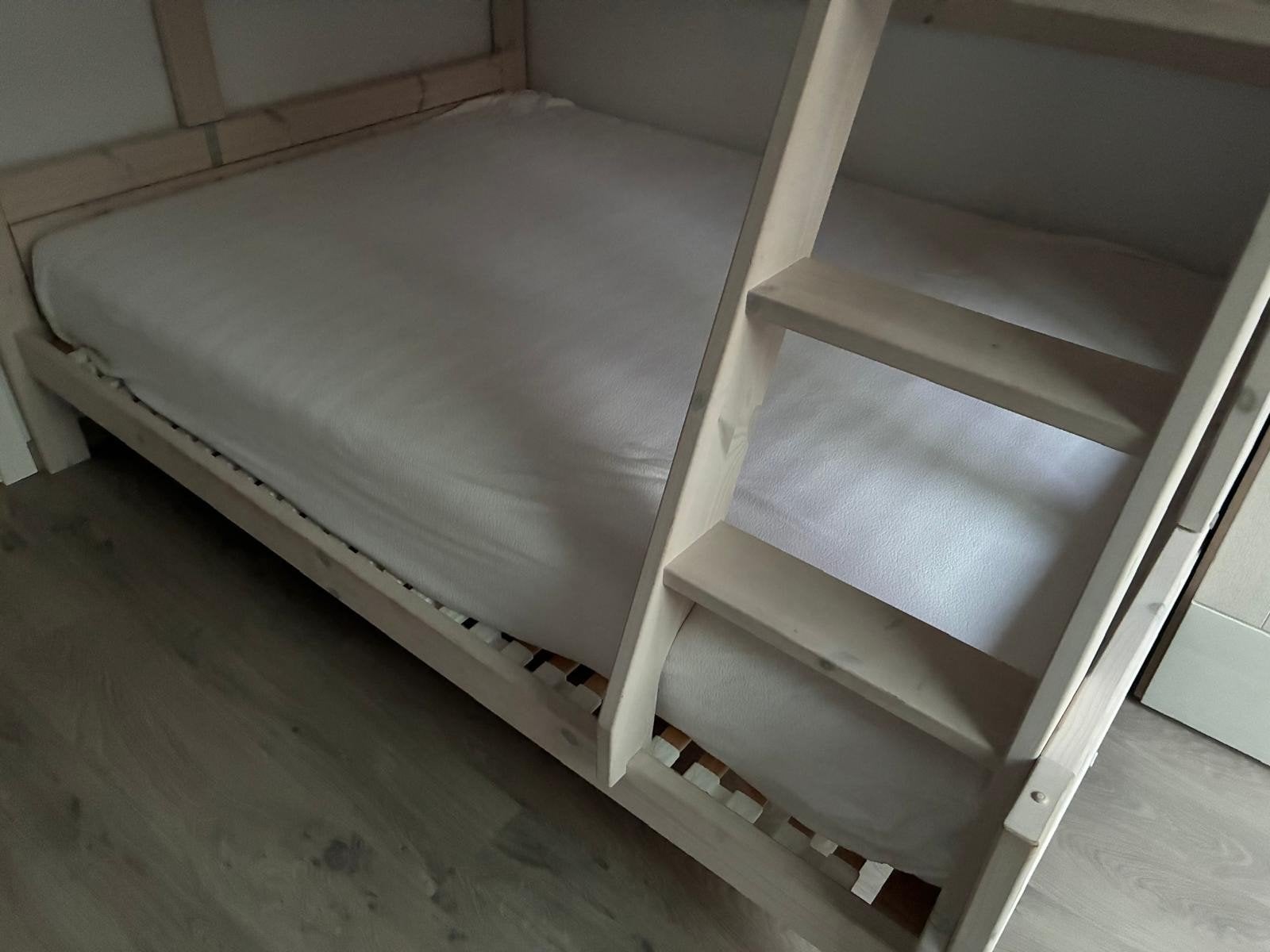 Klaliteitsvol houten stapelbed(lifetime Denemarken)., Ophalen, Stapelbed