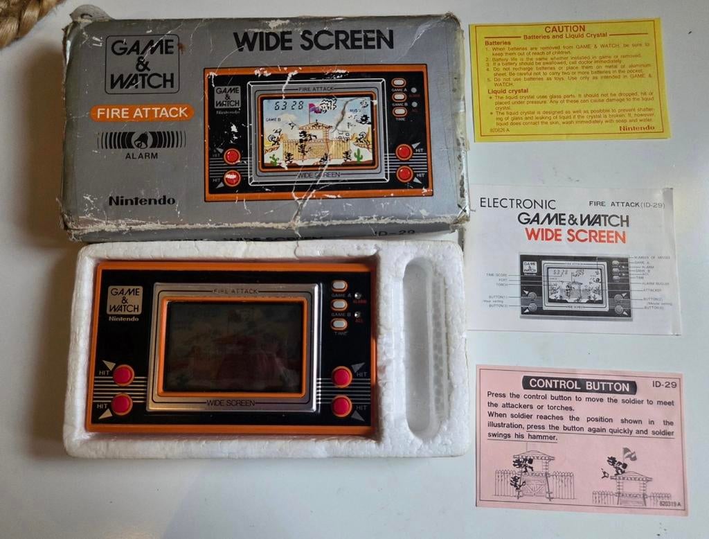 Nintendo Game&watch Fire Attack CIB 1982 ID-29, Games en Spelcomputers, Ophalen of Verzenden, Gebruikt, Avontuur en Actie