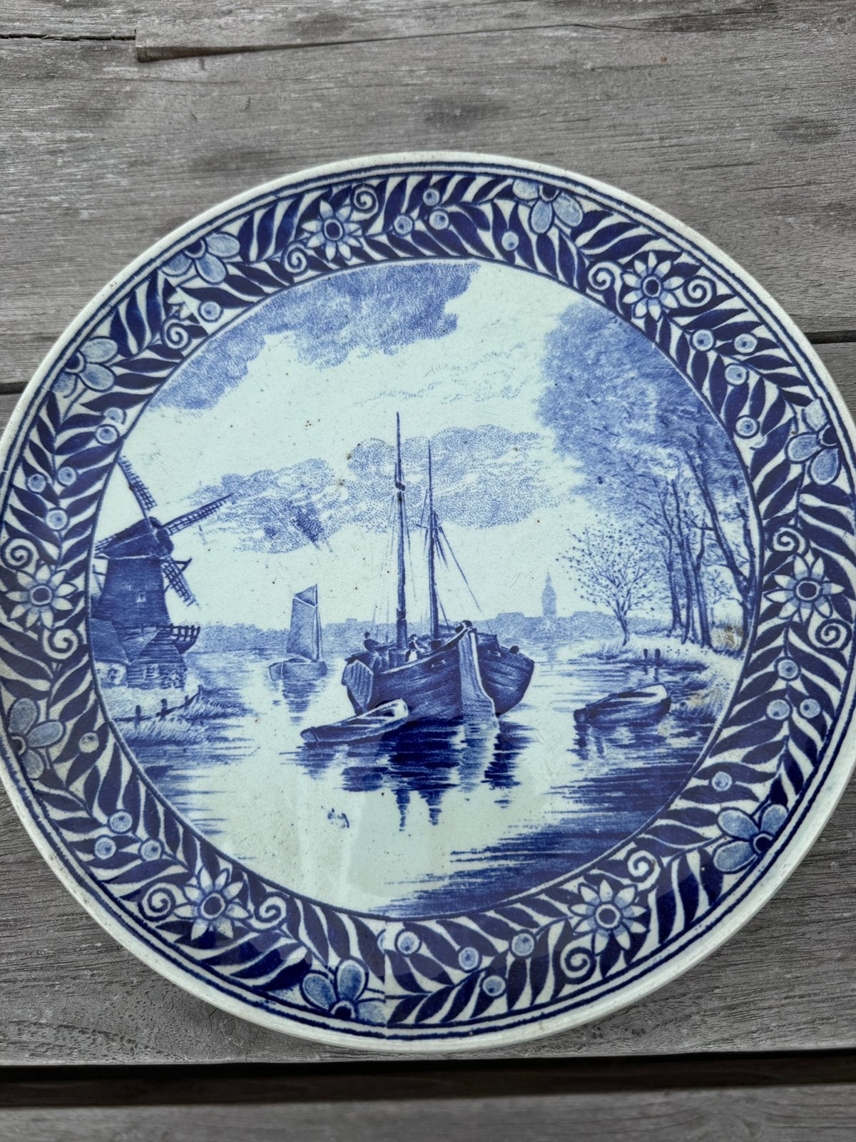 Belgisch Delfts bord, Ophalen