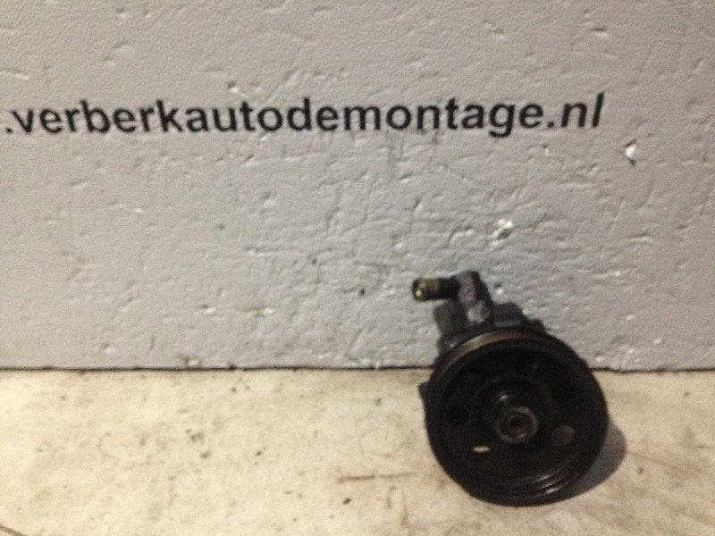 STUURBEKRACHTIGINGSPOMP Ford Focus 1 ST (01-2002/11-2004), Gebruikt, Henry-Ford-Straße  1
50735  Köln, DE, Ford-Werke GmbH, Kunden@ford.com