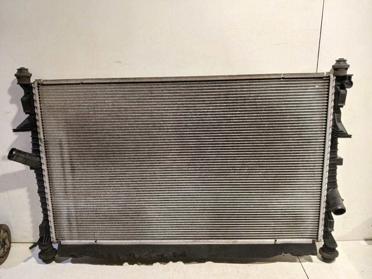 Radiateur Ford Transit, Onderdelen@venauto.nl, Van der Ven Autorecycling B.V., Gebruikt, Ettenseweg 76, 4706 PB Roosendaal, The Netherlands