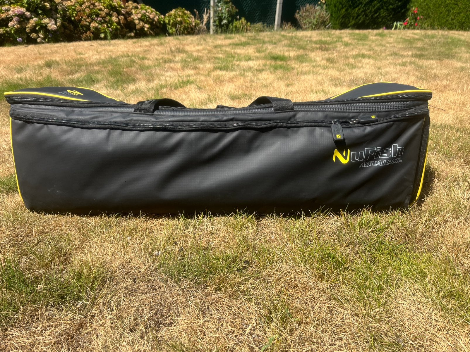NuFish Roller & Accessory Bag, Ophalen, Zo goed als nieuw