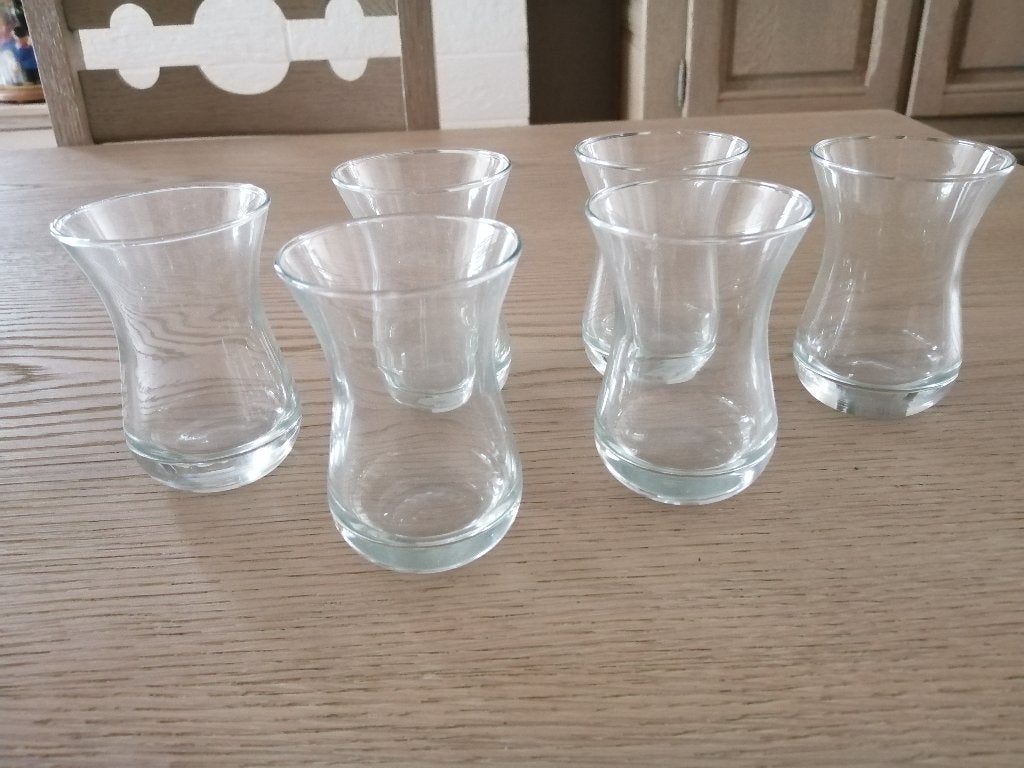 TUKSE THEEGLAASJES, Ophalen of Verzenden, Zo goed als nieuw, Glas, Glas of Glazen