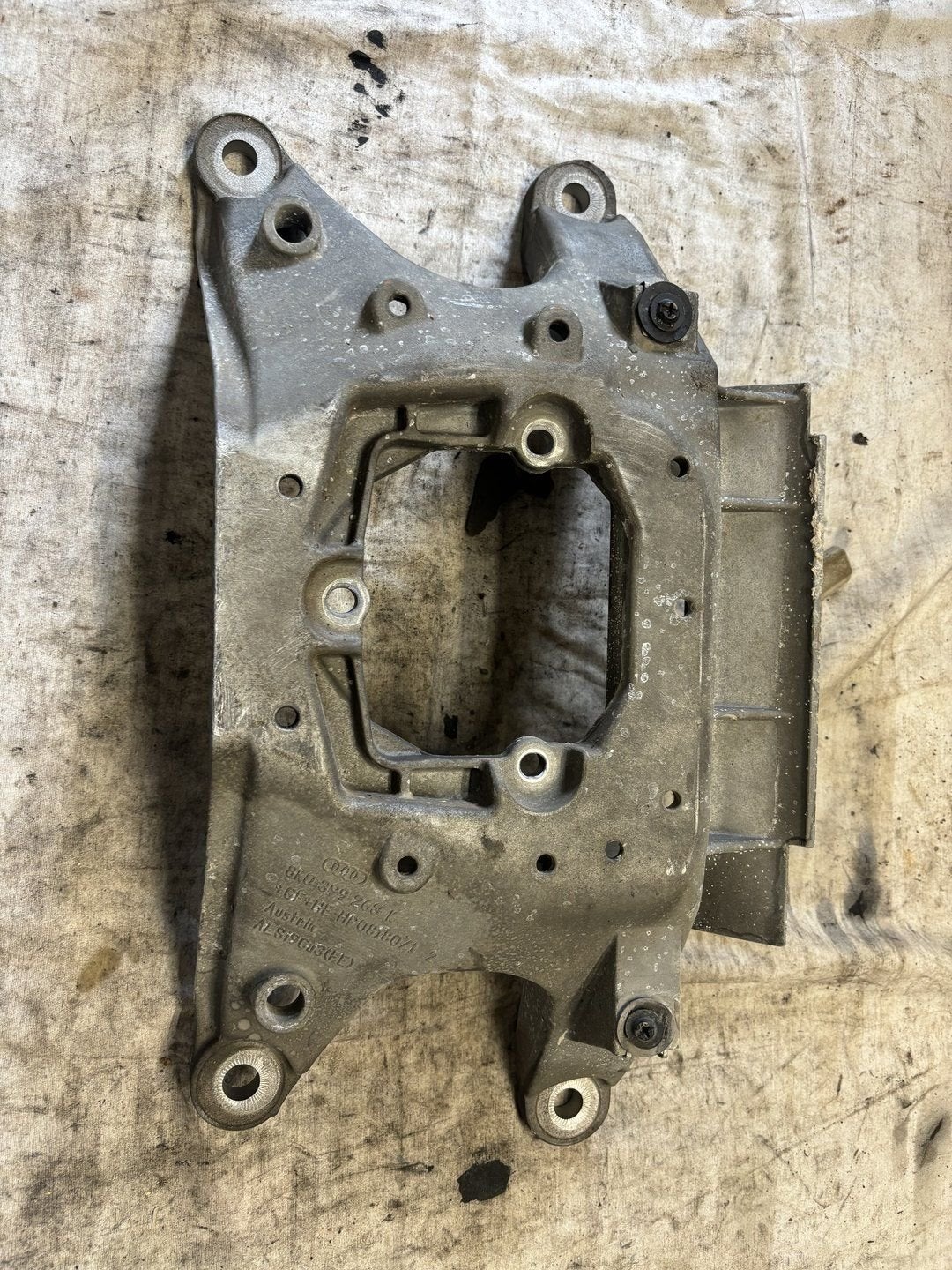 Audi A4 Versnellingsbak Steun 8K0399263K, -, Audi, Utilisé, -