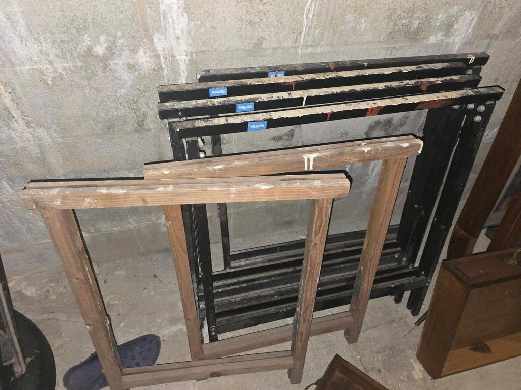 Table à tapisser  + chevalets, Bricolage & Construction, Échafaudages, Enlèvement