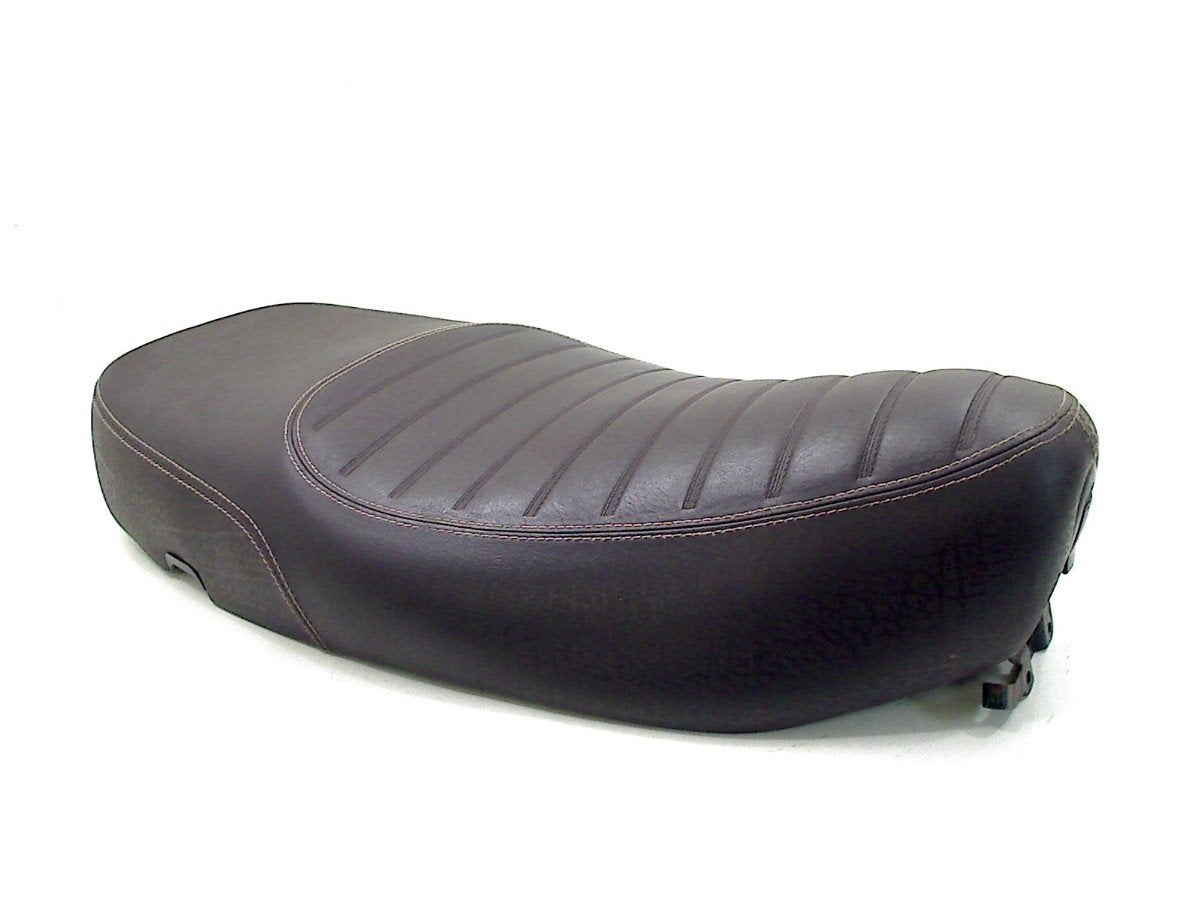 BUDDYSEAT Piaggio LX 50 4T 4V 2010-2013 (C38 EMEA 50cc), Piaggio, Gebruikt, P.J. Troelstraweg 8 8
3144 CX  MAASSLUIS, NL, Info@cama-motorparts.nl