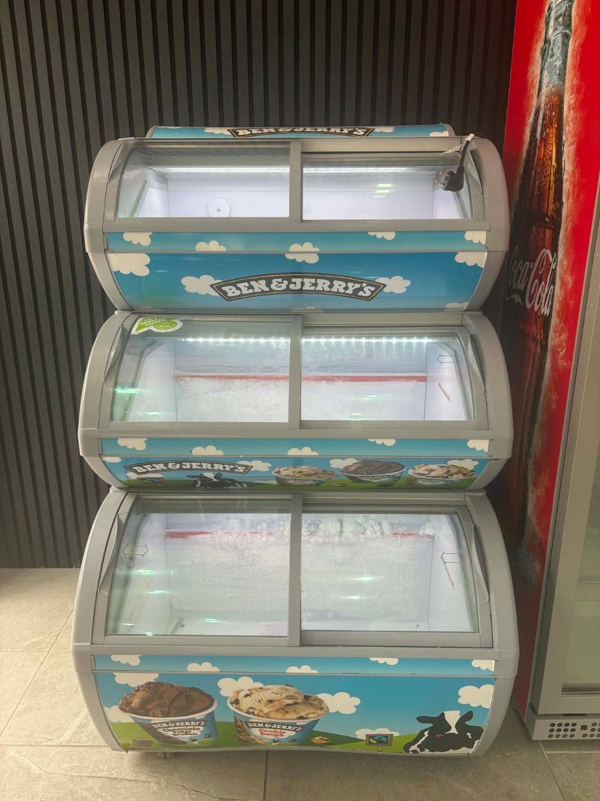 Diepvrieskast, Elektronische apparatuur, Vriezers en Diepvrieskisten, Ophalen, Zo goed als nieuw, Vrijstaand, Vrieskast