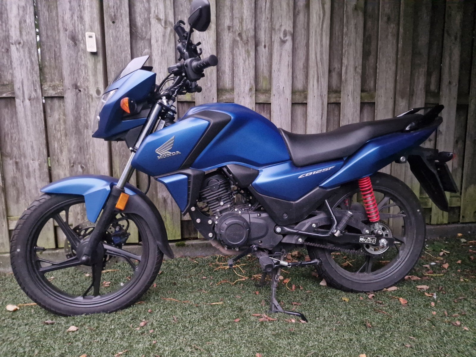 Honda CB125F, Motos, ABS, Occasion, Permis Moto A1 minimum, Particulier