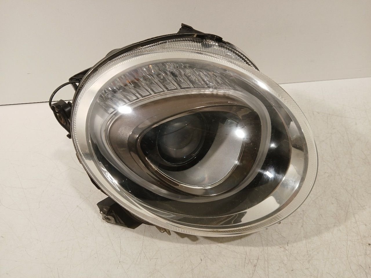 Koplamp rechts Fiat 500, Van der Ven Autorecycling B.V., Ettenseweg 76, 4706 PB Roosendaal, The Netherlands, Enlèvement ou Envoi