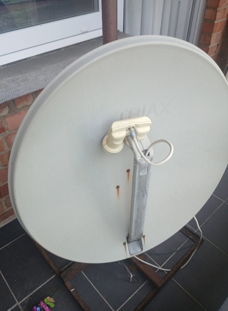 Parabole - Schotel- Satellitei dish, TV, Hi-fi & Vidéo, Antennes paroboliques, Enlèvement, Utilisé, Antenne (parabolique)