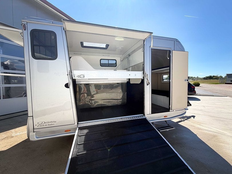 Remorque pour chevaux Horse van Horsetrailer Chevaux, Enlèvement, Utilisé, Polyester, Remorque 2 chevaux